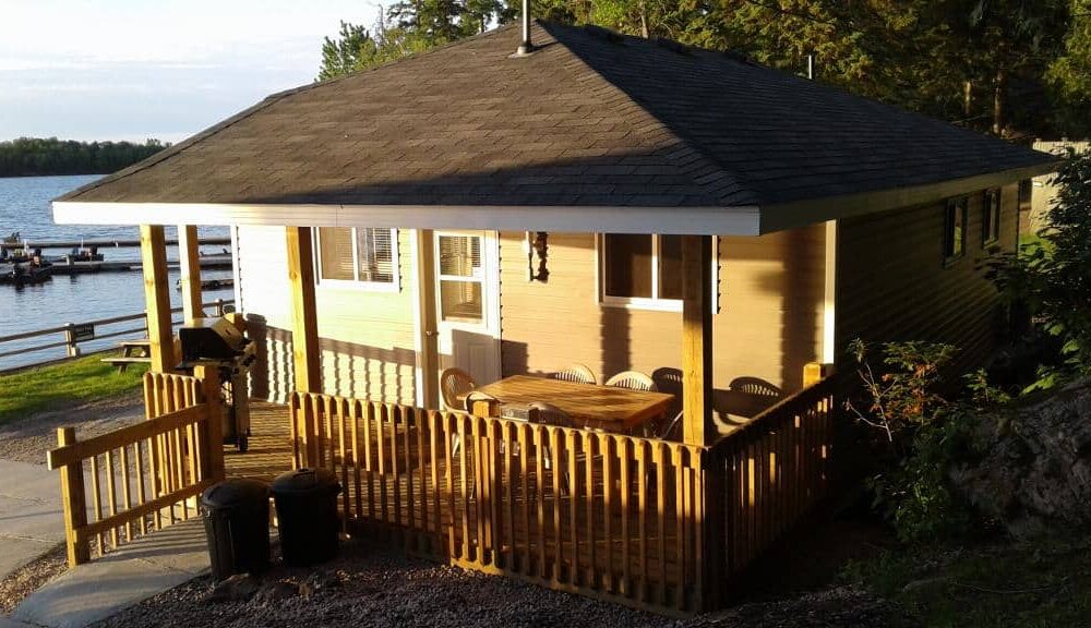 Exterior of Lakeview Cottage