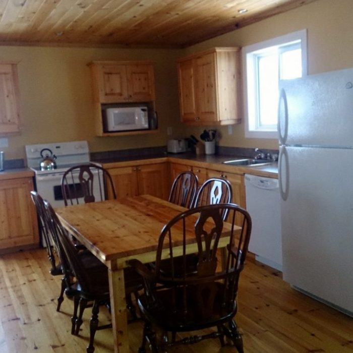 PineRidge Cottage - kitchen